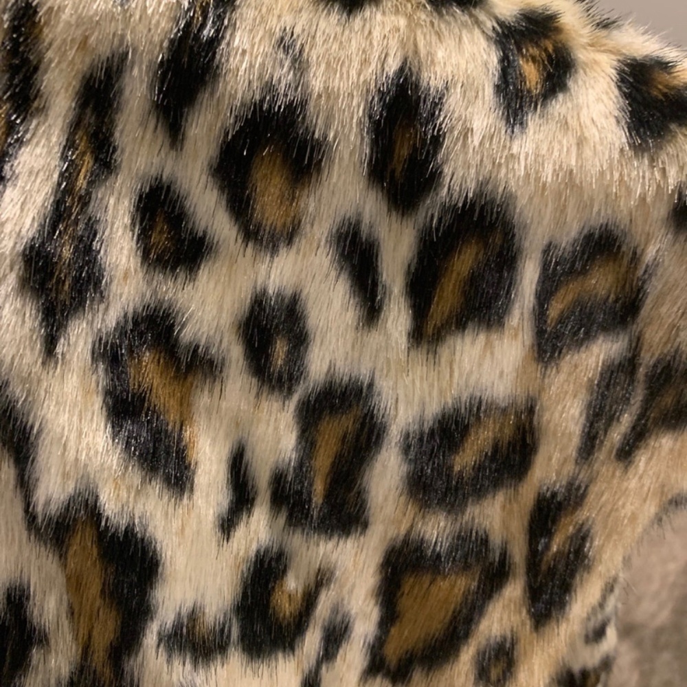 Faux fur jacket - Picture 3 of 6